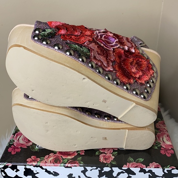 Jeffrey Campbell Cadbury Glitter Red Floral Sandal - Picture 9 of 11